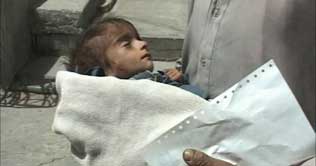 Quetta: Parents in despair leave child outside hospital 