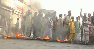 DG Khan: Protest against loadshedding