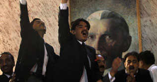 Poor security forces lawyers to boycott sessions court 