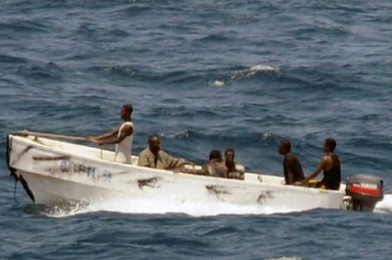 Valiant crew captures Taiwan ship from Somali pirates