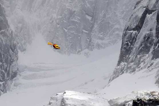 2 French climbers found dead on Mont Blanc