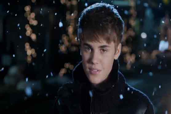 Justin Bieber's Mistletoe debuts at no. 1