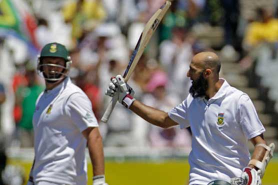 Smith, Amla send South Africa to crazy victory