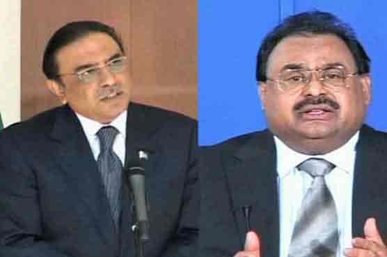 Zardari telephones Altaf to discuss political situation