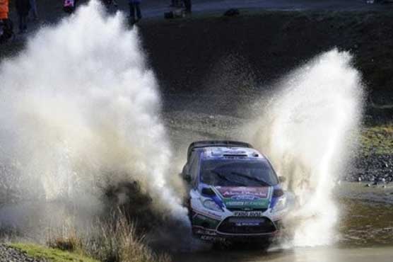 Loeb surrenders lead in Wales Rally