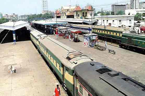 Delay in trains departure, arrival continues