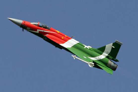 Pakistan offers cut-price fighter jet