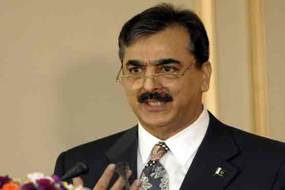 Remove govt constitutionally, Gilani dares Opp