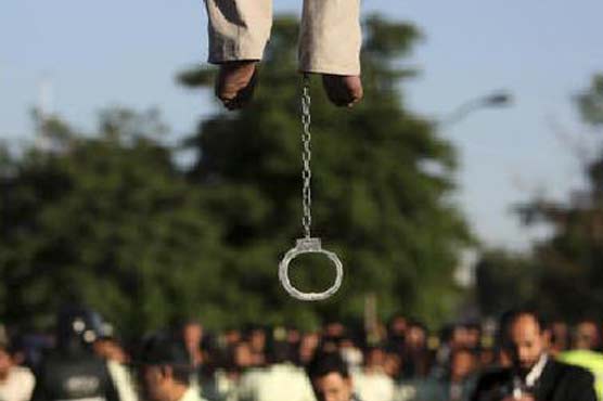 Iran publically hangs rapist
