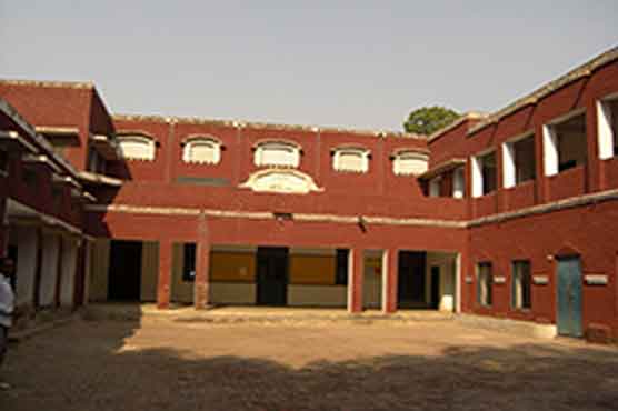 Raiwind: headmaster transferred for rusticating flunking students