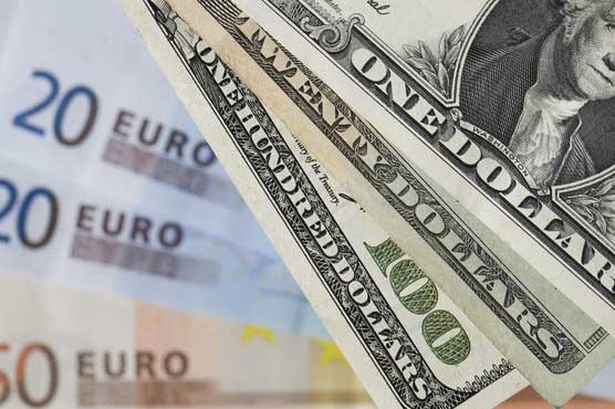 Euro falls to 5-week low against dollar