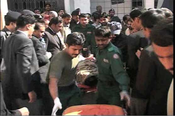 Courtroom shooting: Reader armed culprits