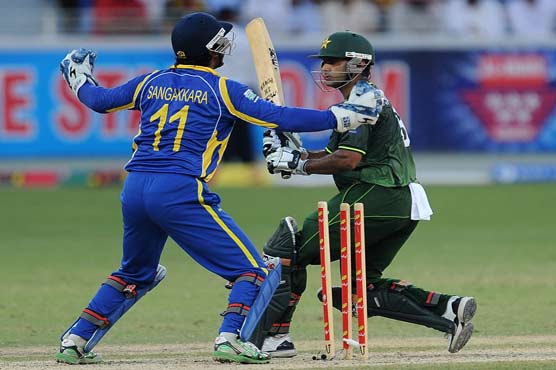 Pakistan makes 257-8 in 3rd ODI against SL