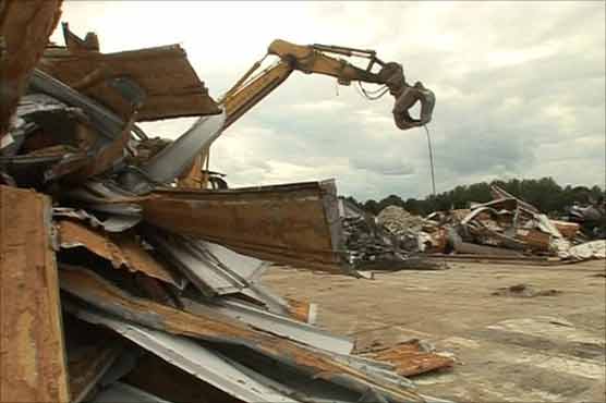 Metals rise, but end week lower on Europe fears