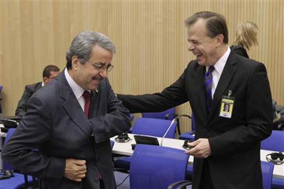 UK to cut financial ties with Iranian banks