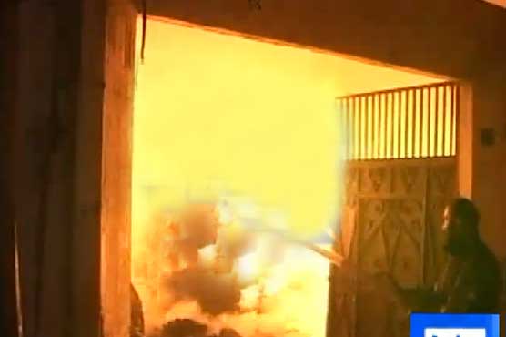 Multan: Fire erupts in plastic factory 