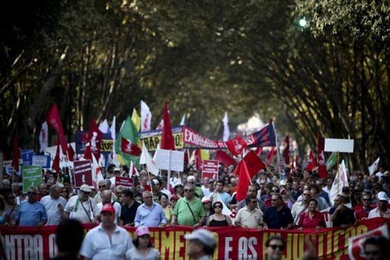 Thousands rally against Portugal's austerity plans