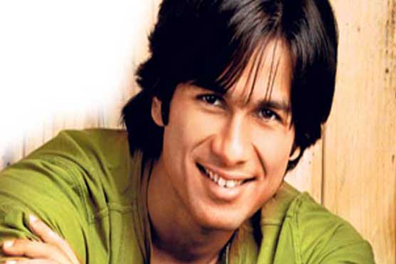 Shahid Kapoor likes female attention