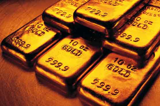 Gold price decreases by Rs 1,600 per tola  