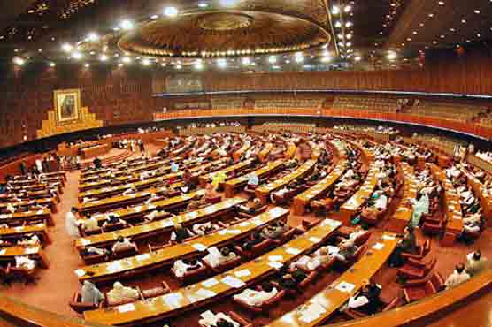 PPP, PML-N trade personal spats on NA floor