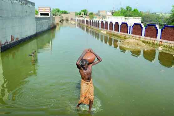 Sanghar: Civil Hospital is still inundated