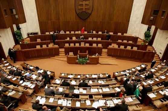 Slovokian first women PM falls over eurozone