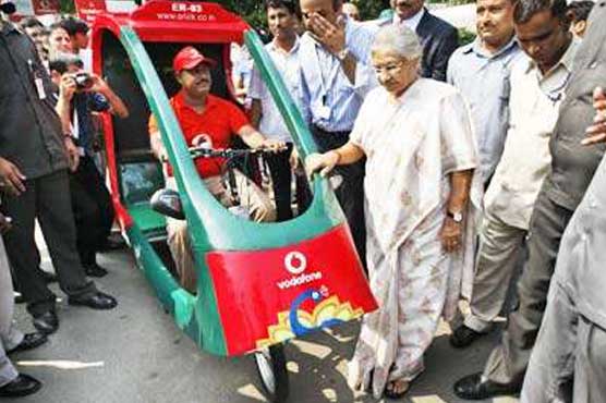 India introduces battery powered cycle rickshaws 