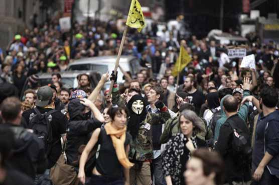 Protest camps set up in London and Frankfurt