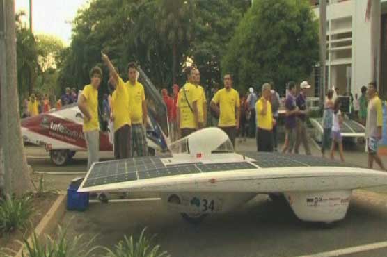 Japanese team wins 2nd round of solar cars race