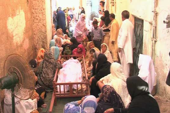 Karachi: four killed by poisonous liquor 