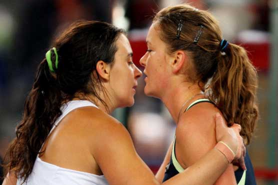 Zvonareva upset, Bartoli withdraws at Kremlin Cup