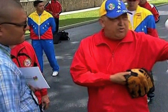 Chavez's doctors say he is cancer free