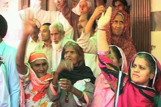 Railways pensioners protest against non-payment