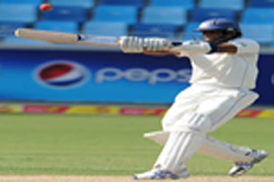S Lanka fight hard after conceding 164-run lead