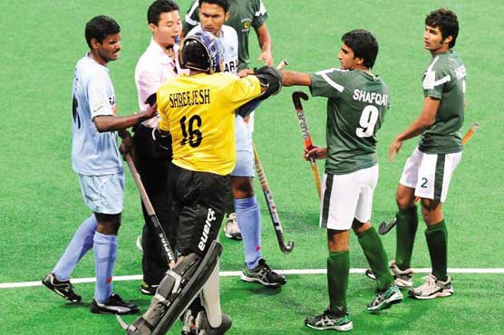 Indian hockey players attack Pakistani players in Tri-Series