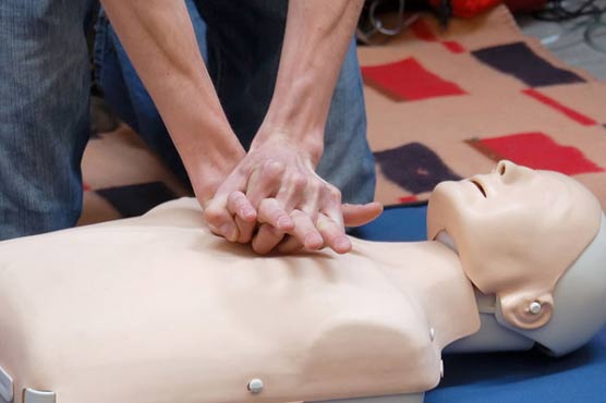 Prolonging CPR doesn't help heart patients: study