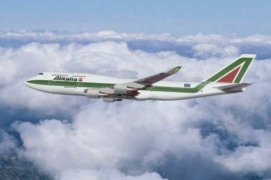 Baby born on Alitalia flight