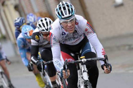 Gilbert wins in Quebec to end season as world No 1