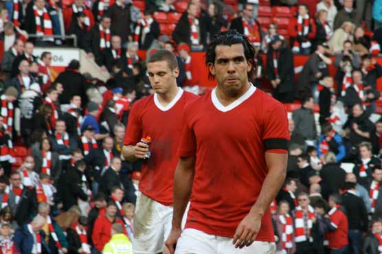 Mancini strips Tevez of City captaincy