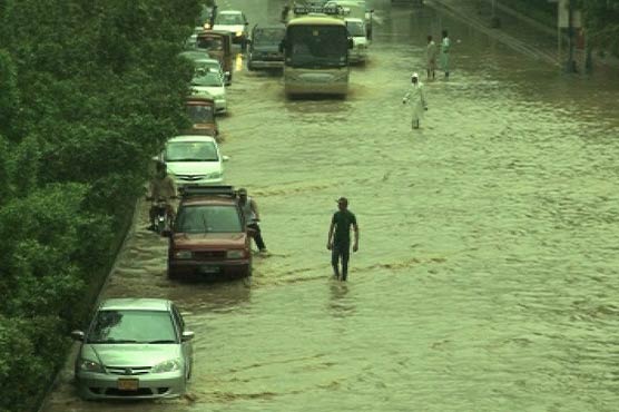 Karachi: Rainwater jams CJs vehicle 