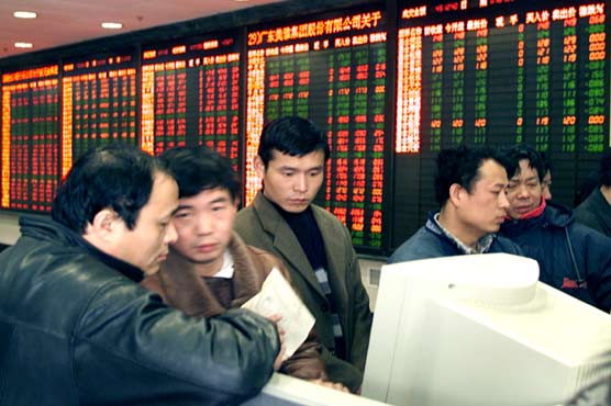 Asian stocks plunge on EU debt woes