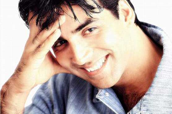 Akhshay Kumar seeks blessings at Sikh temple in Amritsar