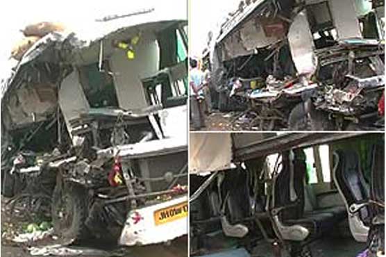Indian bus crash kills 22: report