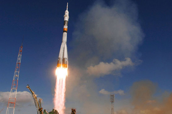 NASA to hire space taxis