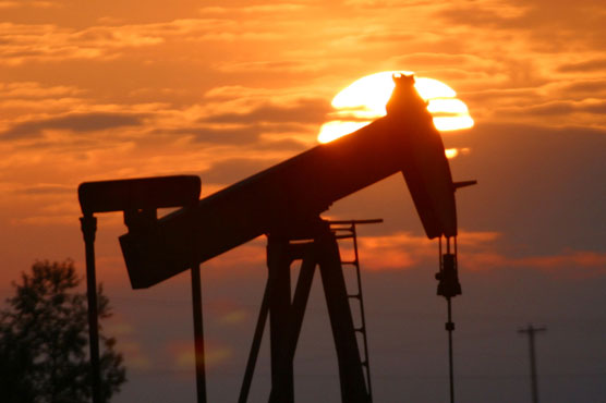Oil prices mixed, Brent close to $111