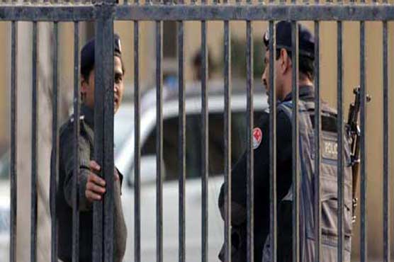 Multan: police arrest 3 robbers with arms
