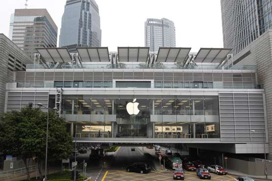 Hong Kong's 1st Apple store mobbed on opening day