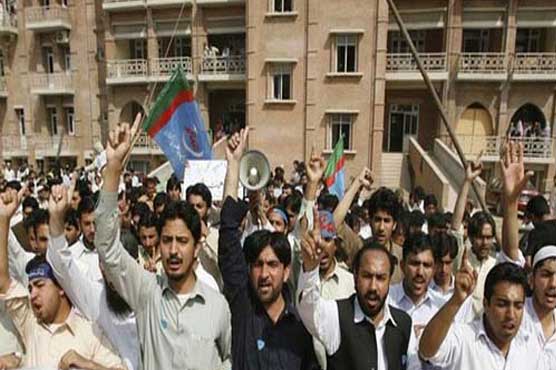 Peshawar: FATA students protest against drone attacks