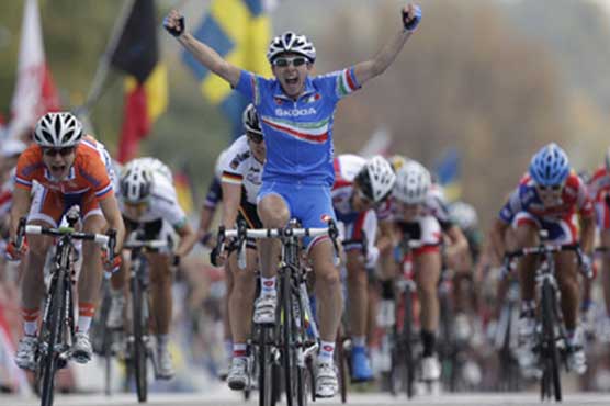 Italy's Bronzini wins world road race