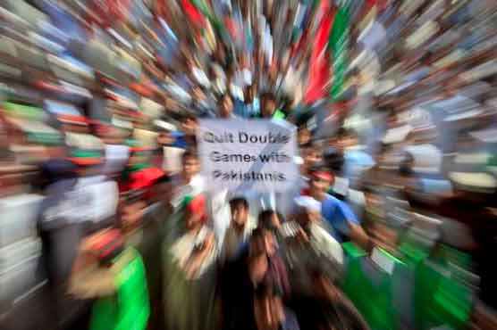 Thousands rally in Karachi against America